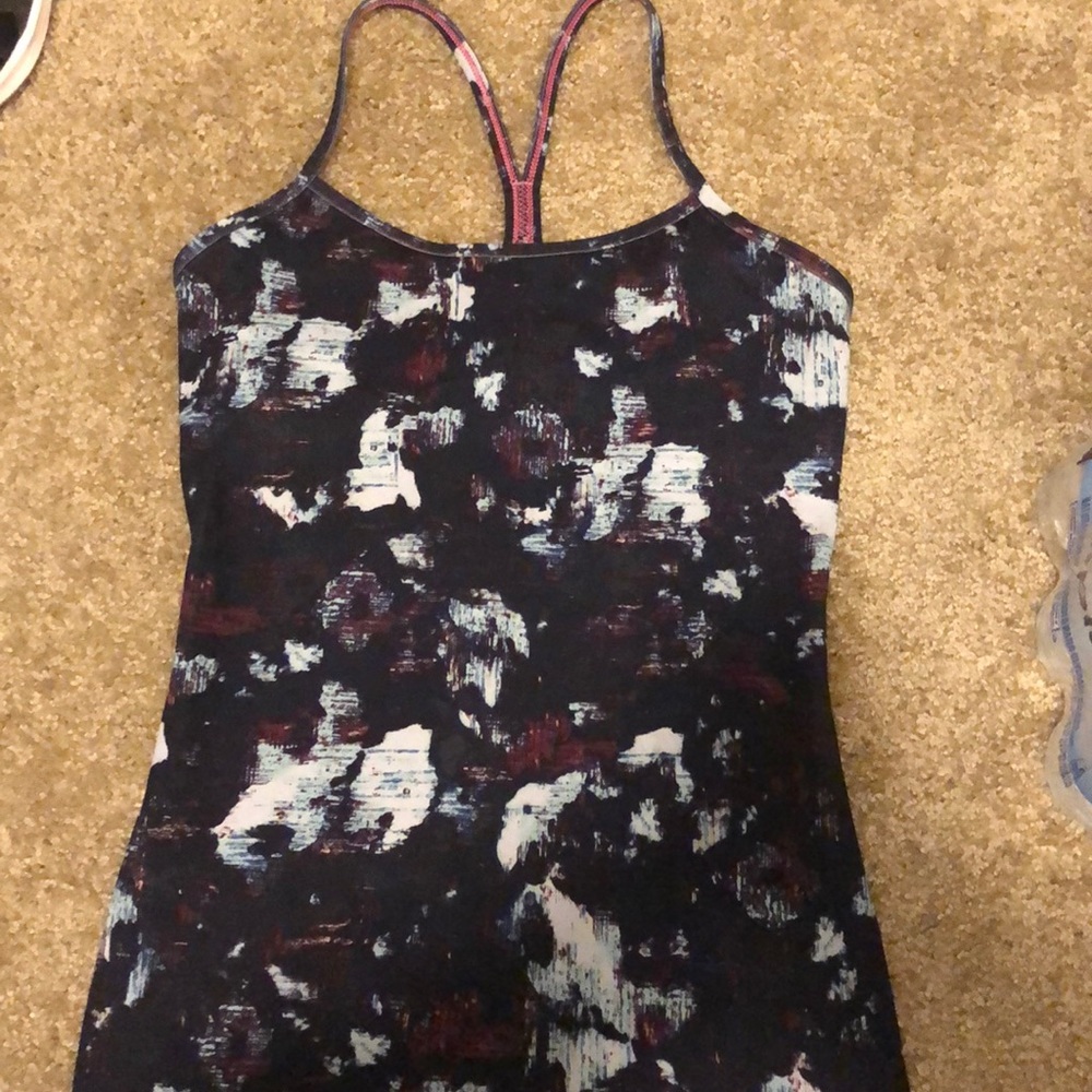 Lululemon Y tank
